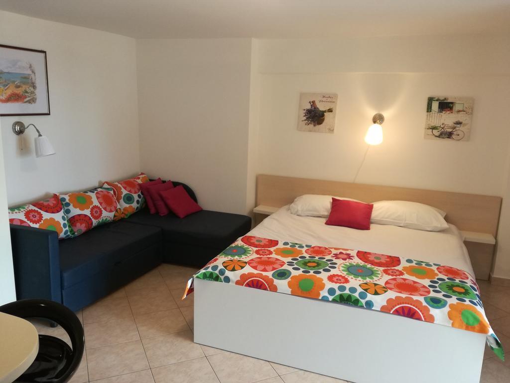 Guesthouse Villa Juric Цриквеница Экстерьер фото